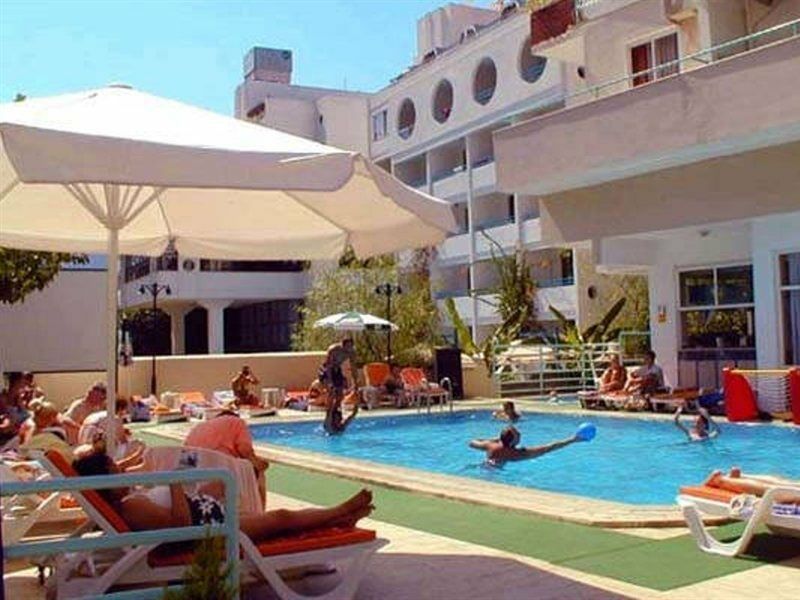 Karen Hotel 3*